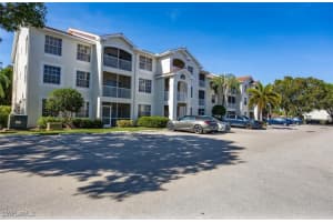 4625 Saint Croix Ln 1132, Naples