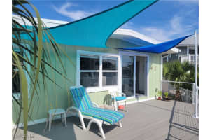 131 Falkirk St, Fort Myers Beach