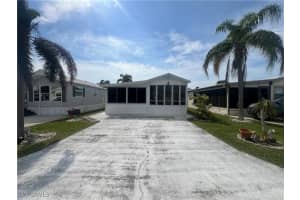 3241 Ott Ln, Bonita Springs