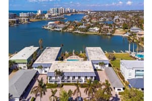 333 Harbour Dr 108, Naples
