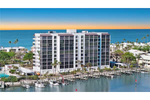 2400 Gulf Shore Blvd N Ph-4, Naples