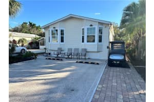 1514 Diamond Lake Circle, Naples
