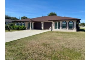 3320 Country Club Blvd, Cape Coral