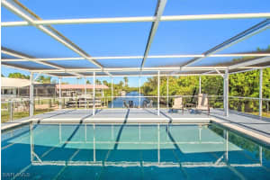 349 Coral Dr, Fort Myers