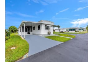 770 Roses Ln, North Fort Myers