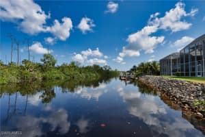1521 Gordon River Ln, Naples