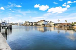 475 Seabee Ave, Naples