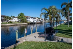 843 Se 46th Ln 1, Cape Coral