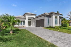 6805 Il Regalo Cir, Naples