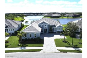 14248 Laguna Springs Ln, Naples