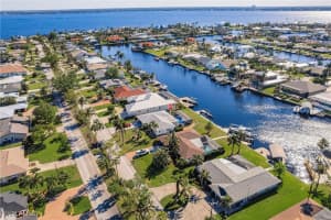 1936 Palaco Grande Pkwy, Cape Coral