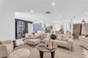 230 Georgetown Blvd 45, Naples