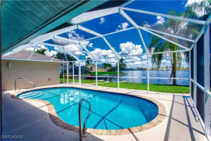 911 Sw 3rd Ave, Cape Coral