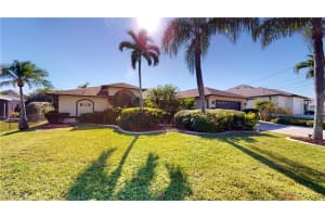 2718 Sw 37th St, Cape Coral