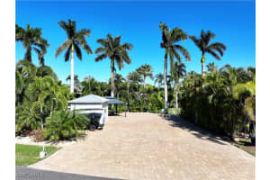 5861 Maplewood Ct, Fort Myers