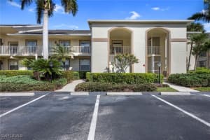 21301 Lancaster Run 827, Estero