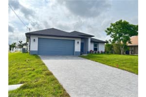 2302 Ne 35th St, Cape Coral