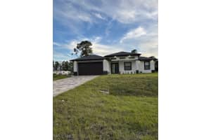 932 Milwaukee Blvd, Lehigh Acres
