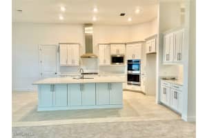 11251 Venetian Lagoon Dr, Fort Myers
