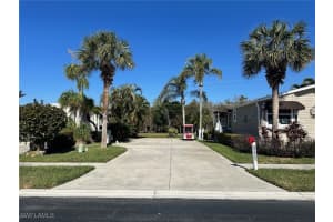 1623 Diamond Lake Cir, Naples