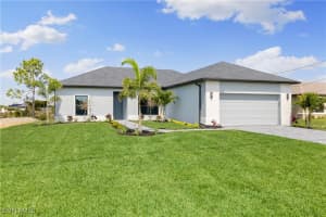 925 Ne 11th Ter, Cape Coral