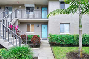 5695 Rattlesnake Hammock Rd B104, Naples