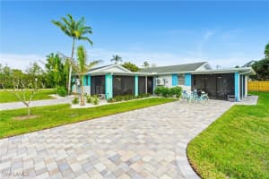 2132 Palm St, Naples