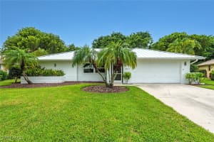 9611 Litchfield Ln, Naples