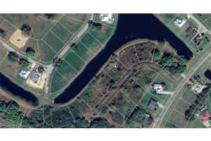 517 Foxhall Cir, Sebring