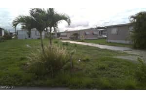 209 Captains Walk, North Fort Myers