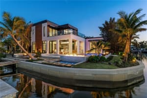 1100 Sandpiper St, Naples