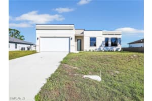 1423 Nw 20th Ter, Cape Coral