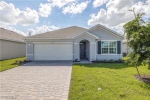 10332 Meandering River Way, Fort Myers