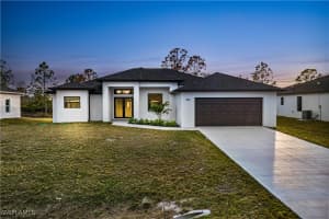 452 Mercedes Ct, Lehigh Acres