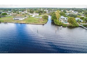 3300 Peace River Dr, Punta Gorda