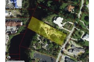 29 Caribbean Rd, Naples