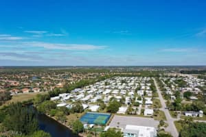 131 Grassy Key Ln 44, Naples