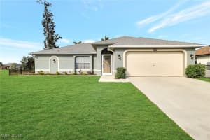 605 Sw 13th St, Cape Coral