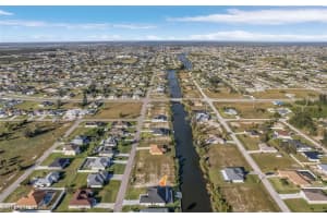 2227 Sw 2nd Ter, Cape Coral
