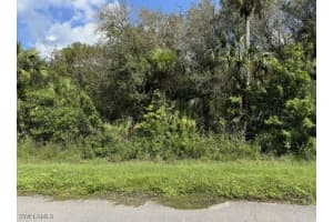 36xx 38th Ave Se, Naples
