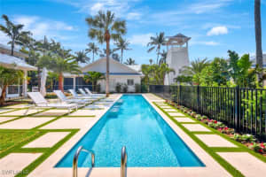 67 8th Ave S, Naples