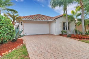 8920 Cascades Isle Blvd, Estero