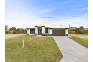 421 Nw 31st Pl, Cape Coral