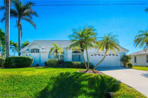 2122 Sw 48th Ter, Cape Coral
