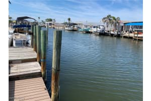 3872 Blueberry Ln, St James City