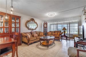 1828 Pine Valley Dr 309, Fort Myers