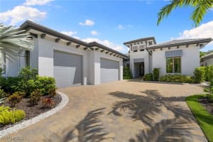 19925 Montserrat Ln, Estero