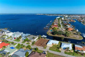2181 Palm Tree Dr, Punta Gorda