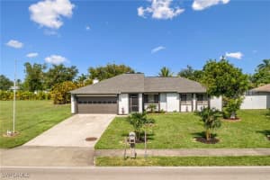 1618 Country Club Blvd, Cape Coral