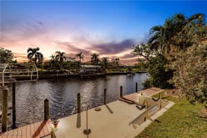 212 Se 31st Ter, Cape Coral